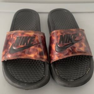 Nike tortoise shell slides sandal